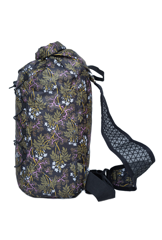 CabinZero ADV Dry 11L V&A CrossBody (Night Floral)