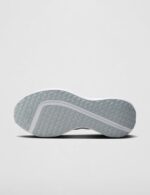 Nike Women's Interact Run Sneaker, White/Pure Platinum/Wolf Grey, 8.5 | Road Running - Image 3