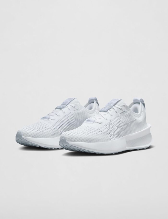 Nike Women's Interact Run Sneaker, White/Pure Platinum/Wolf Grey, 8.5 | Road Running - Image 5