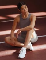 Nike Women's Interact Run Sneaker, White/Pure Platinum/Wolf Grey, 8.5 | Road Running - Image 2